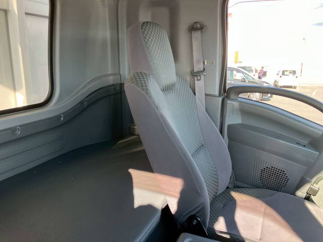 いすゞフォワードアルミウイング中型（4t）[写真14]