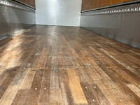 いすゞフォワードアルミウイング中型（4t）[写真08]