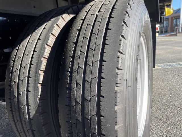 三菱ふそうキャンターアルミバン小型（2t・3t）[写真14]