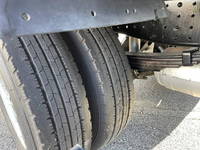 三菱ふそうキャンターアルミバン小型（2t・3t）[写真18]