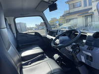 三菱ふそうキャンターアルミバン小型（2t・3t）[写真21]