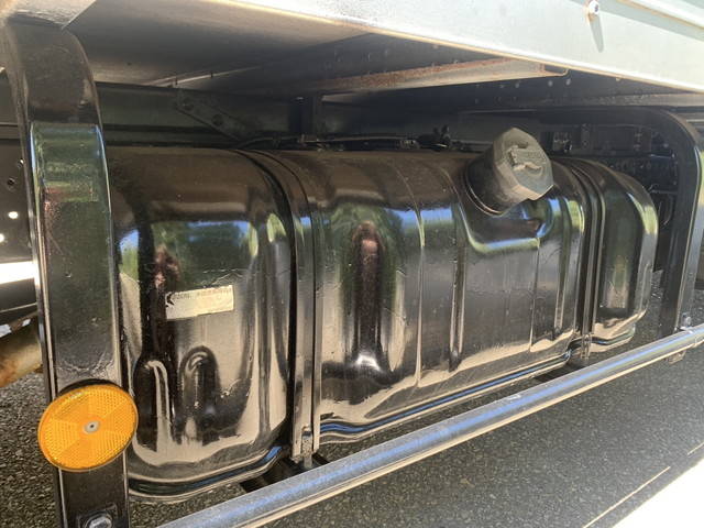 いすゞエルフアルミバン小型（2t・3t）[写真19]