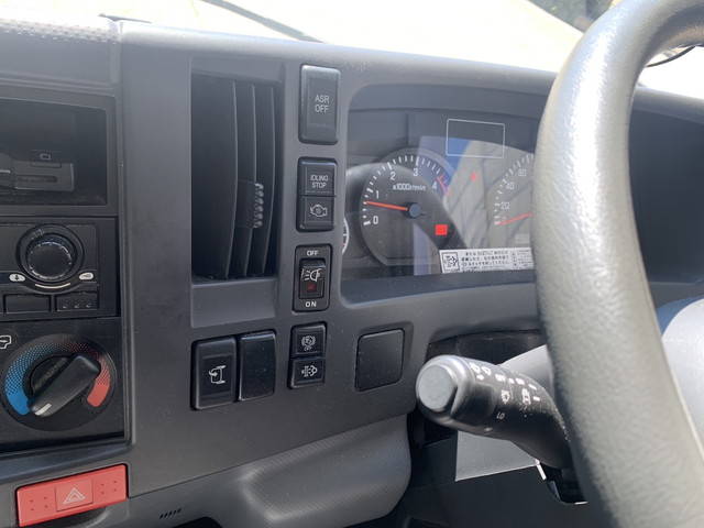 いすゞエルフアルミバン小型（2t・3t）[写真37]