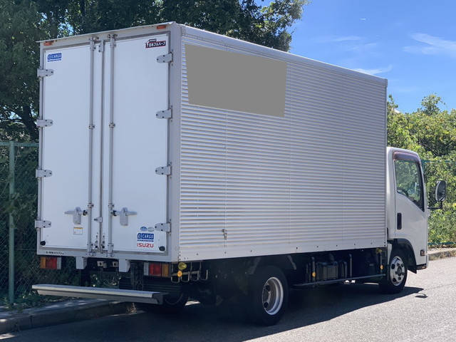 いすゞエルフアルミバン小型（2t・3t）[写真04]