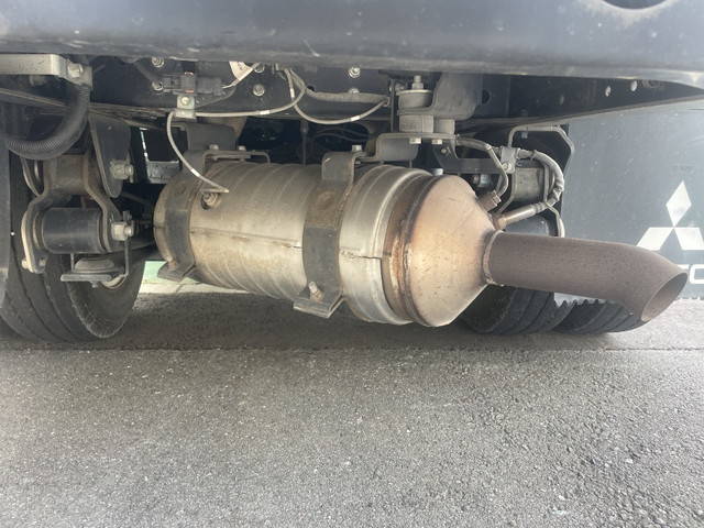 三菱ふそうキャンターダブルキャブ（Wキャブ）小型（2t・3t）[写真18]