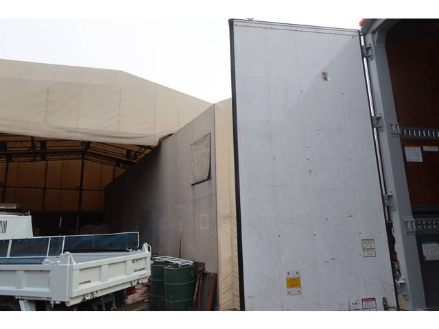 いすゞフォワードアルミウイング中型（4t）[写真14]