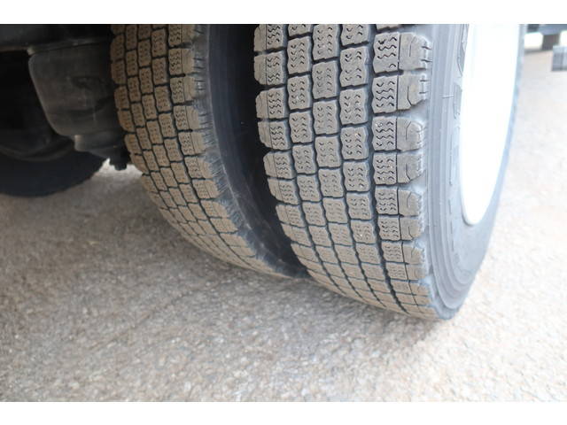 いすゞフォワードアルミウイング中型（4t）[写真21]