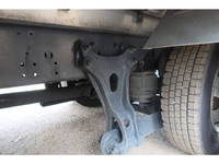 いすゞフォワードアルミウイング中型（4t）[写真24]