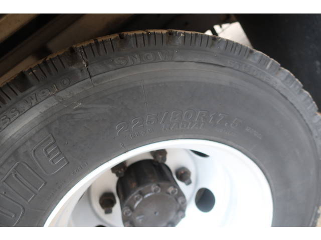 いすゞフォワードアルミウイング中型（4t）[写真24]