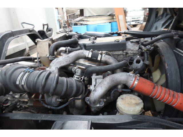 いすゞフォワードアルミウイング中型（4t）[写真25]