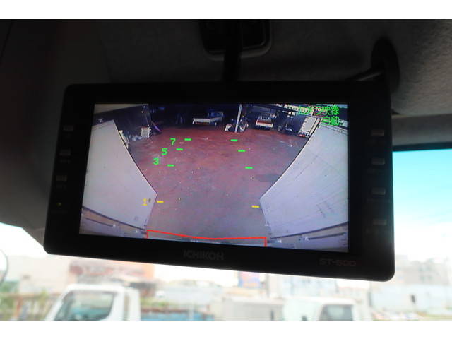 いすゞフォワードアルミウイング中型（4t）[写真36]