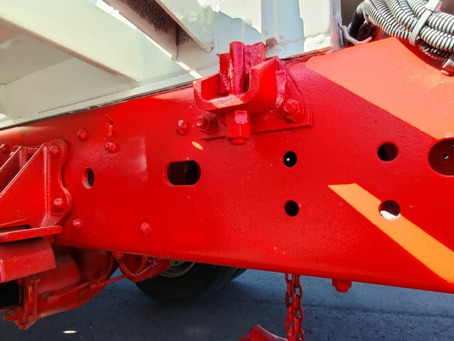 いすゞフォワードミキサー車（コンクリートミキサー）増トン（6t・8t）[写真19]