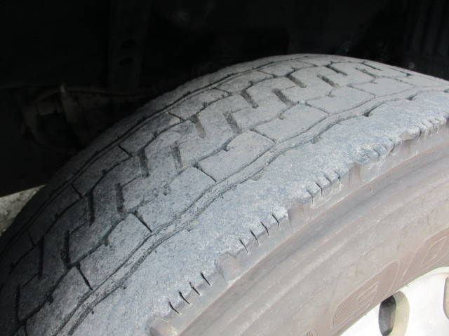 三菱ふそうスーパーグレートアルミブロック大型（10t）[写真14]