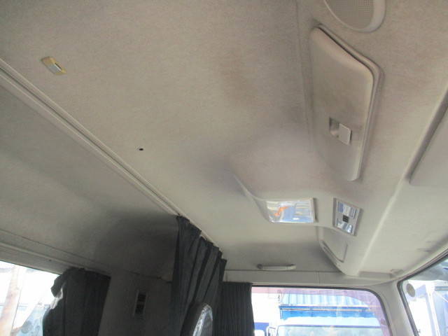 三菱ふそうスーパーグレートアルミブロック大型（10t）[写真25]