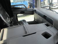 三菱ふそうスーパーグレートアルミブロック大型（10t）[写真28]