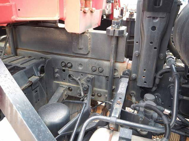 三菱ふそうファイタークレーン5段中型（4t）[写真24]