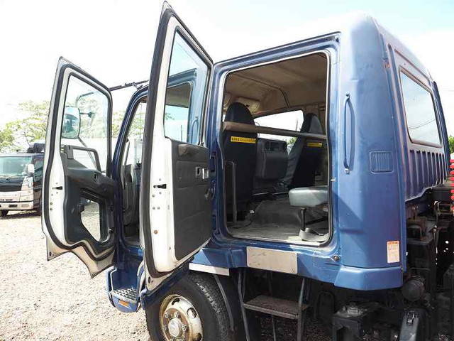 三菱ふそうファイタークレーン5段中型（4t）[写真33]