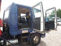 三菱ふそうファイタークレーン5段中型（4t）[写真37]