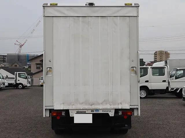 トヨタダイナパネルバン小型（2t・3t）[写真04]