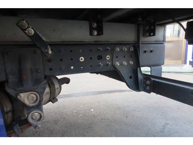 三菱ふそうキャンター冷凍車（冷蔵車）小型（2t・3t）[写真23]