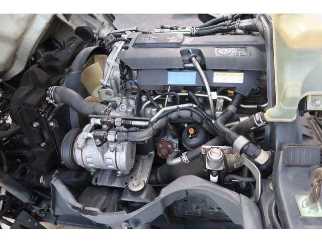 三菱ふそうキャンター冷凍車（冷蔵車）小型（2t・3t）[写真24]