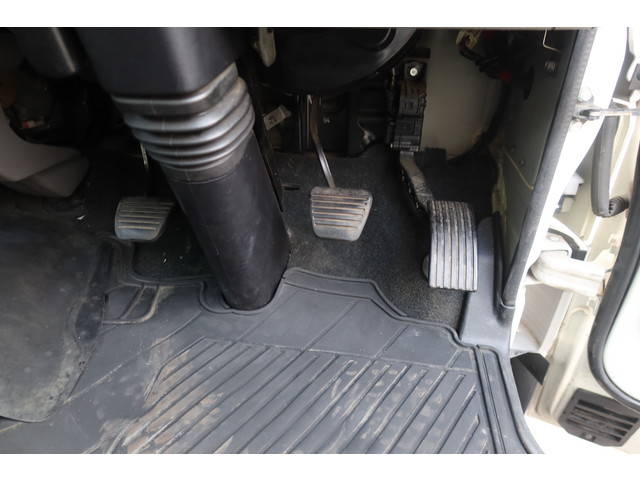 三菱ふそうキャンター冷凍車（冷蔵車）小型（2t・3t）[写真29]