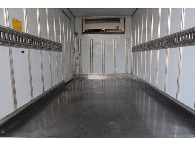 三菱ふそうキャンター冷凍車（冷蔵車）小型（2t・3t）[写真09]