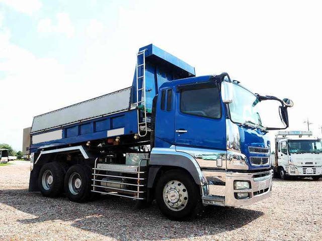 三菱ふそうスーパーグレートダンプ大型（10t）[写真01]