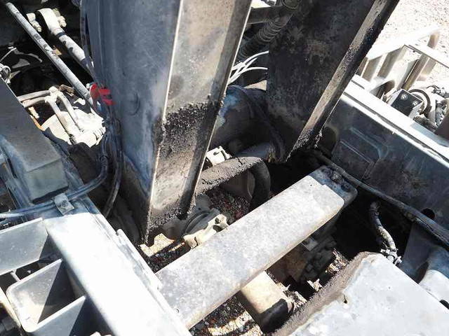 三菱ふそうスーパーグレートダンプ大型（10t）[写真16]