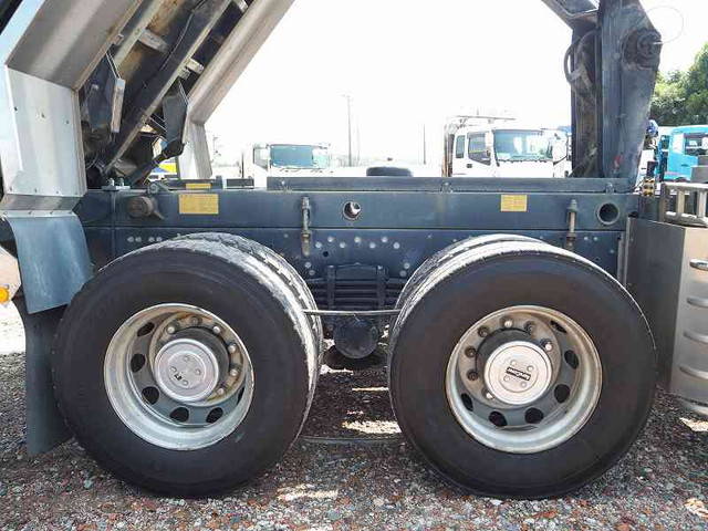 三菱ふそうスーパーグレートダンプ大型（10t）[写真19]