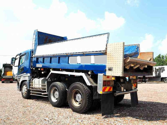 三菱ふそうスーパーグレートダンプ大型（10t）[写真02]