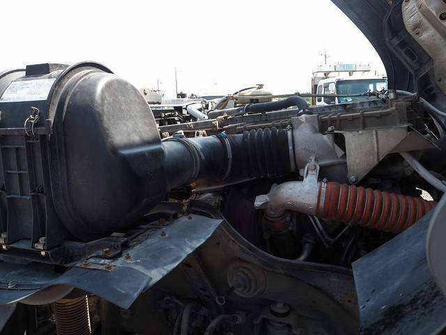 三菱ふそうスーパーグレートダンプ大型（10t）[写真31]