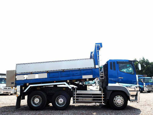 三菱ふそうスーパーグレートダンプ大型（10t）[写真07]