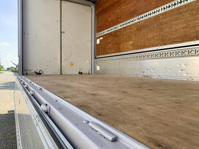 マツダタイタンアルミウイング小型（2t・3t）[写真25]