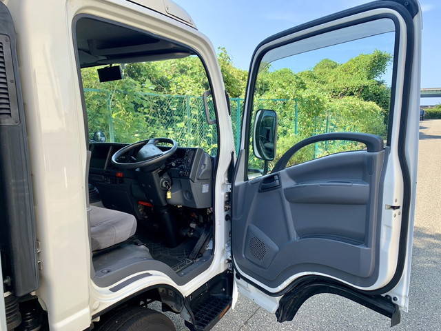 マツダタイタンアルミウイング小型（2t・3t）[写真28]