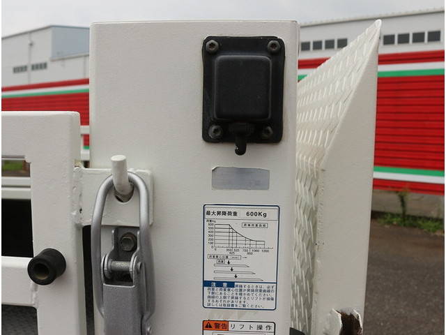 トヨタその他の車種平ボディ小型（2t・3t）[写真18]