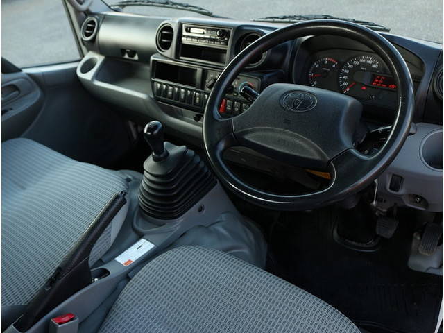 トヨタその他の車種平ボディ小型（2t・3t）[写真26]