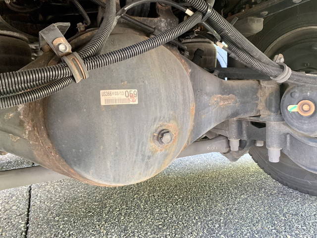 いすゞギガアルミウイング大型（10t）[写真18]