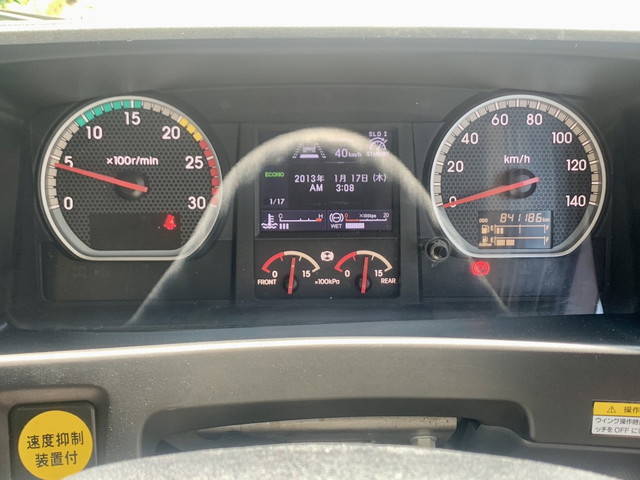 いすゞギガアルミウイング大型（10t）[写真31]