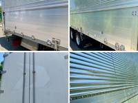 いすゞギガアルミウイング大型（10t）[写真40]