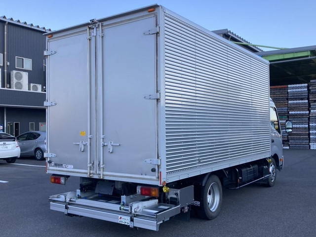 日野デュトロアルミバン小型（2t・3t）[写真02]