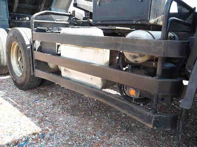 いすゞギガダンプ大型（10t）[写真12]