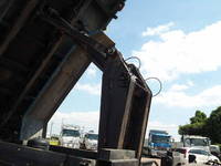 いすゞギガダンプ大型（10t）[写真16]