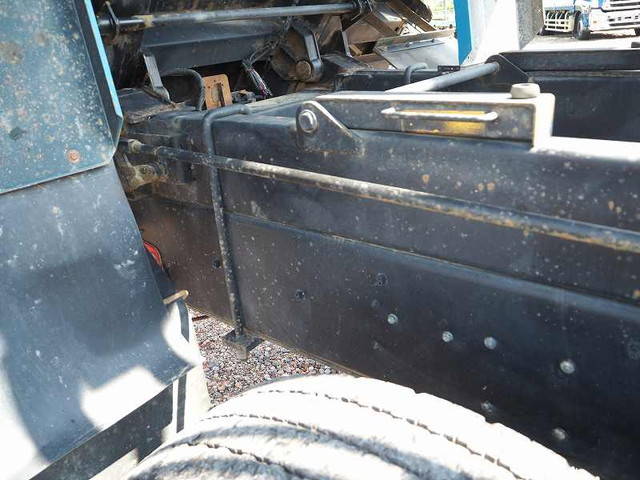 いすゞギガダンプ大型（10t）[写真18]