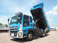 いすゞギガダンプ大型（10t）[写真01]