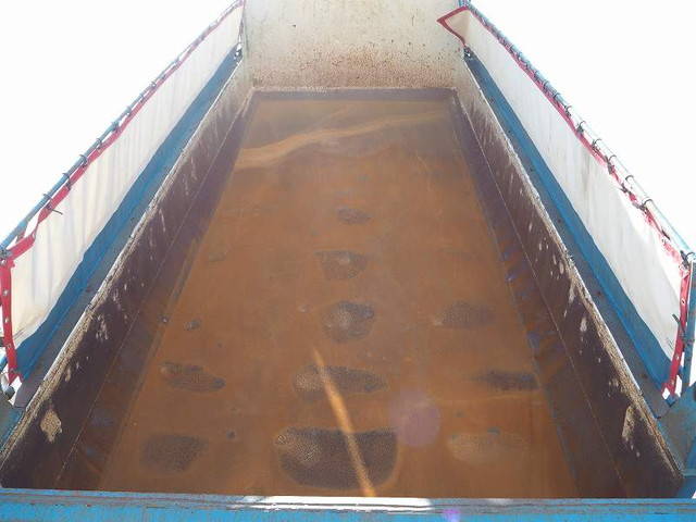 いすゞギガダンプ大型（10t）[写真24]