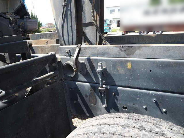 いすゞギガダンプ大型（10t）[写真28]