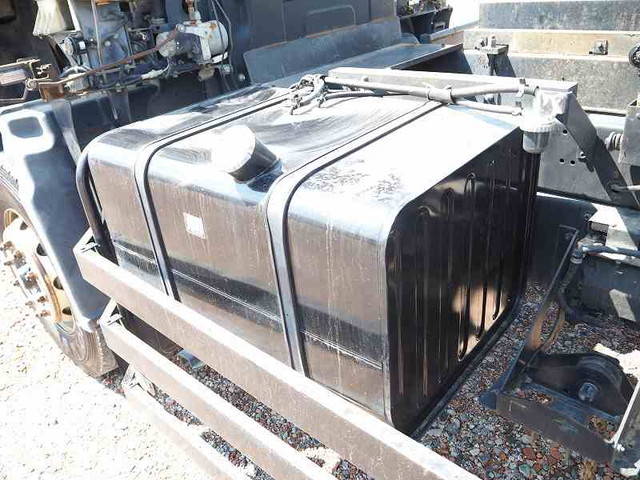 いすゞギガダンプ大型（10t）[写真29]