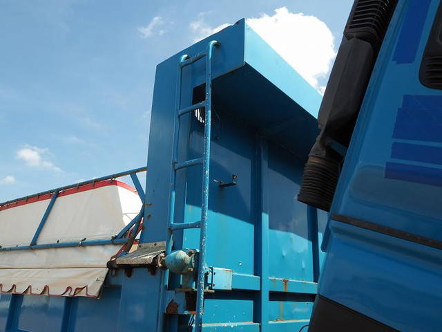 いすゞギガダンプ大型（10t）[写真32]