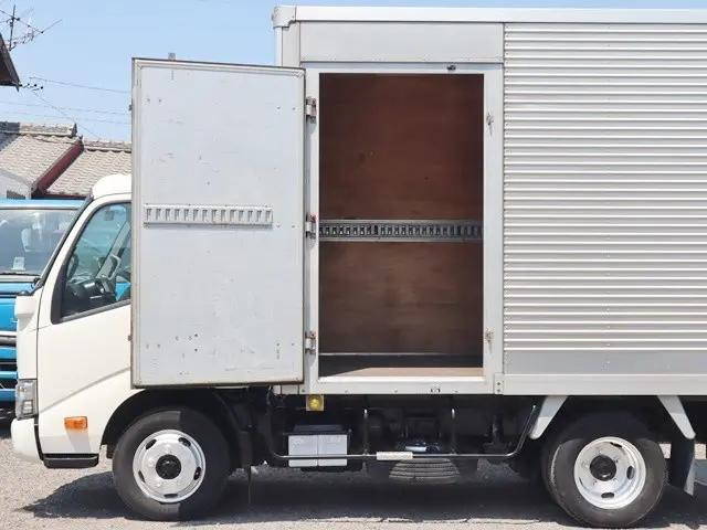 トヨタダイナアルミバン小型（2t・3t）[写真09]